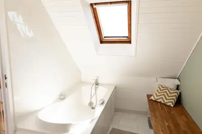 Salle de bains dans l'établissement Ty Glaz Lilia - La maison bleue