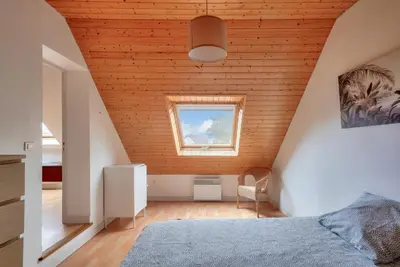 Un ou plusieurs lits dans un hébergement de l'établissement Maison pour 4 adultes, 1 enfant à 200m de la plage