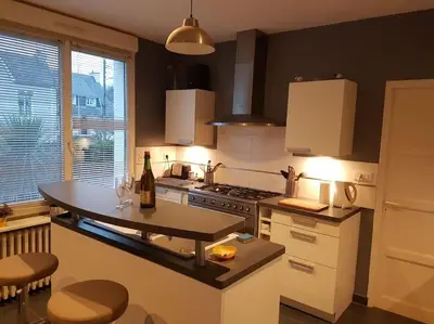Cuisine ou kitchenette dans l'établissement Le Chalet de l'Odet
