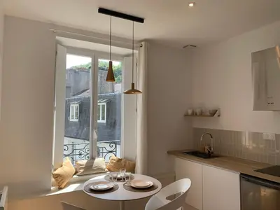 Cuisine ou kitchenette dans l'établissement La Belle Odet' - choix d'appartements- Centre ville-quais