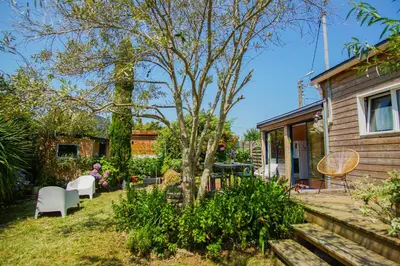 Jardin de l'établissement La maison du pecheur, proche des plages, jardin