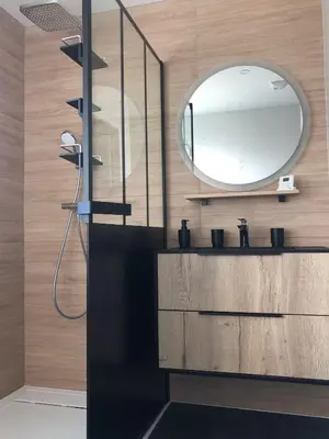 Salle de bains dans l'établissement Villa Bonheur