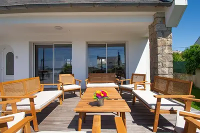 Coin salon dans l'établissement Maison d'Heol I Grande terrasse & vue mer