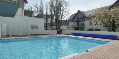Piscine de l'établissement T2 avec piscine en résidence 4 étoiles ou située à proximité