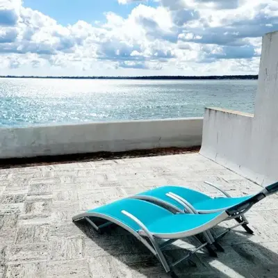 Studio les pieds dans l'eau et Parking