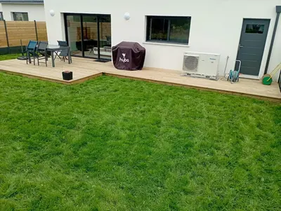 Jardin de l'établissement Maison neuve très proche de la mer