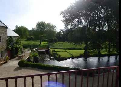 Jardin de l'établissement Gîte Callot Moulin de Kerellec