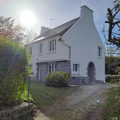Sublime maison familiale refaite à neuf Quartier très calme verdoyant