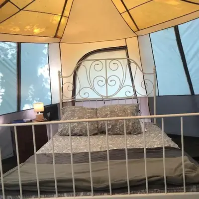 Camping Au Lac Du Drennec Glamping Tent