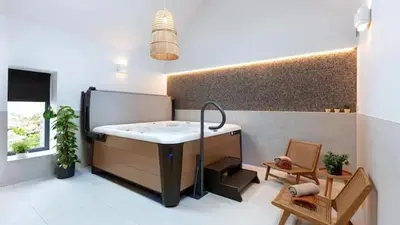 Un ou plusieurs lits dans un hébergement de l'établissement Villa La Marine-Jacuzzi-SPA-400m de la mer