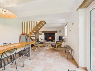Coin salon dans l'établissement Jolie maison à la campagne pour 4