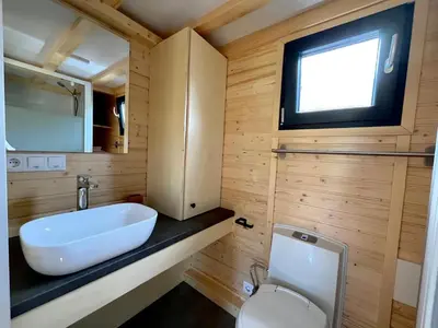 Salle de bains dans l'établissement The Legendary Coast by Tiny Away