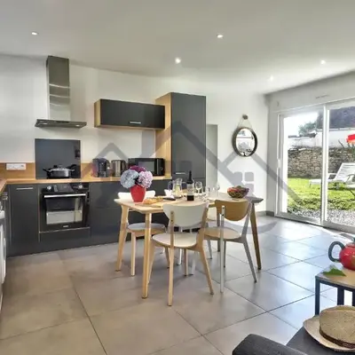 LocaLise - M44 - Ty Juzolie -Maison de plain-pied avec jardin clos à deux pas du centre