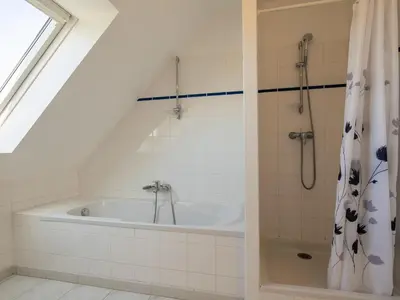 Salle de bains dans l'établissement Holiday Home Chez Patricia et Patrice by Interhome