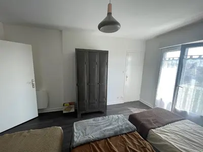 Un ou plusieurs lits dans un hébergement de l'établissement La légende Pontsuval 2eme étage - Centre-ville Brignogan-Plages , 300 m des plages