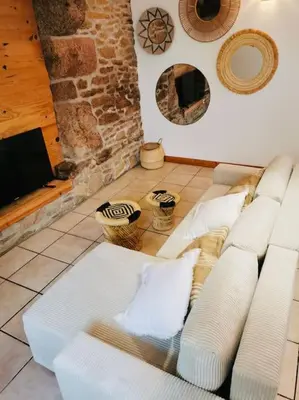 Coin salon dans l'établissement Gîte bohème à 5 min de la plage