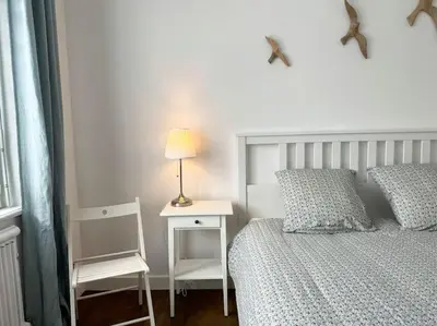 Un ou plusieurs lits dans un hébergement de l'établissement Ty Cléo - Maison Familiale proche bourg et plage