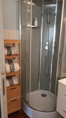 Salle de bains dans l'établissement Kelenn29