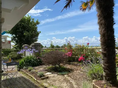 Jardin de l'établissement Gite Villa Morgane - A 250 m de la plage de Pentrez