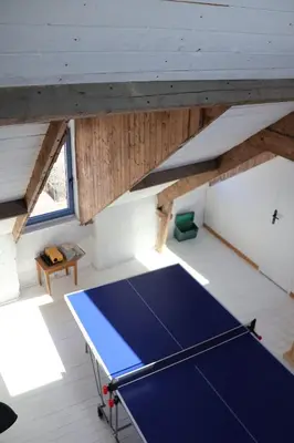 Tennis de table au sein de l'établissement Maison de bord de mer à Plouguerneau ou à proximité