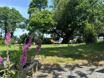 Jardin de l'établissement Maison de campagne en centre Finistère