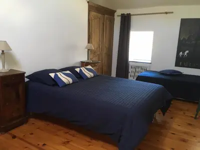 Un ou plusieurs lits dans un hébergement de l'établissement Maison de caractère à 3km de la mer