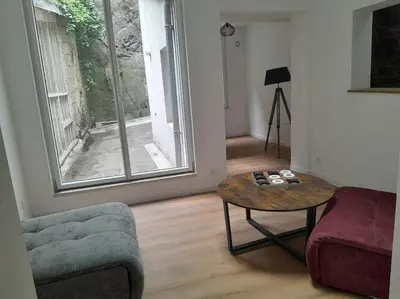 Coin salon dans l'établissement Appartement 75m2 plein centre face a la mairie