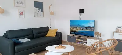 Télévision ou salle de divertissement dans l'établissement Gite Ty Goelo Morlaix