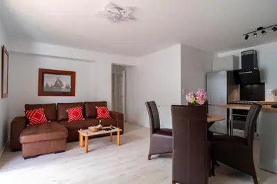 Coin salon dans l'établissement L'Atlantic - Appt à moins 150m de la plage