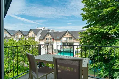 Balcon ou terrasse dans l'établissement Le Nid de Ker an Aod - Appt à 100m de la plage