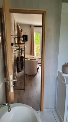 Salle de bains dans l'établissement Une pause à la campagne Classé 2 étoiles