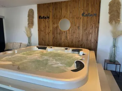 Plan de l'établissement Maison spacieuse spa & jardin
