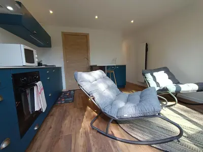 Cuisine ou kitchenette dans l'établissement le petit moulin de Kerloroc