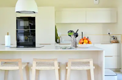 Cuisine ou kitchenette dans l'établissement Domaine Sea & Tea