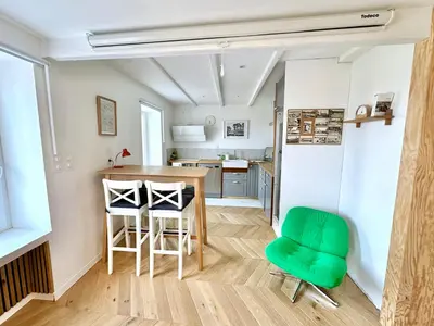 Cuisine ou kitchenette dans l'établissement Au Bon Accueil - Appartement vue mer - Hyper centre - Avec Home-Cinéma