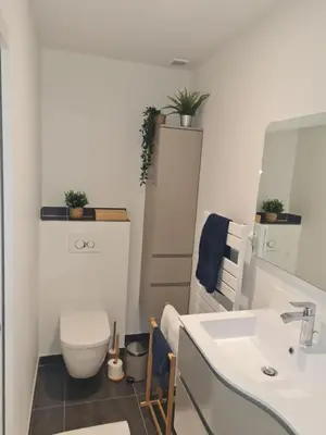 Salle de bains dans l'établissement Escale à Kergrenn