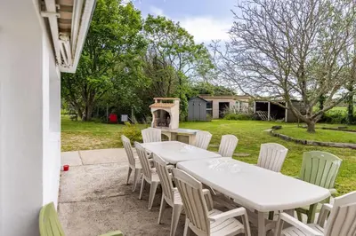 Jardin de l'établissement Maison tout confort 10 personnes - La Halte Bigoudene