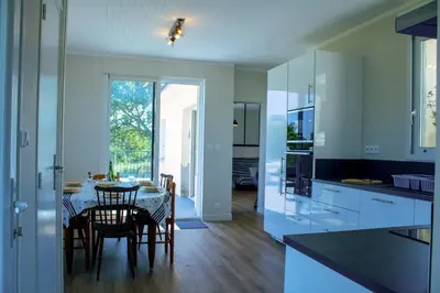 Cuisine ou kitchenette dans l'établissement Ker Stivell