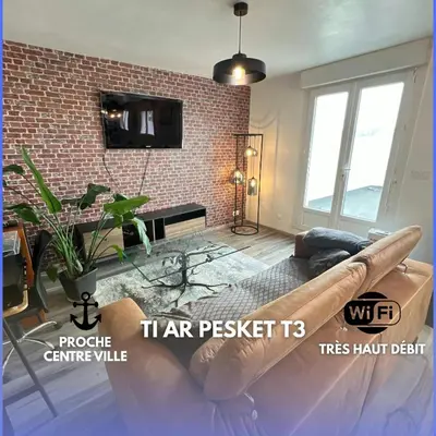 Télévision ou salle de divertissement dans l'établissement Ti Ar Pesket T3 Centre Ville Wifi