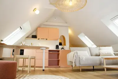 Cuisine ou kitchenette dans l'établissement LE DOMAINE DE SOANI - Piscine intérieure, Jacuzzis & Sauna - ADULT ONLY