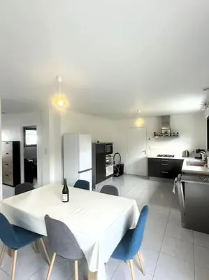 Cuisine ou kitchenette dans l'établissement Chez Katerina - Plomeur proches plages