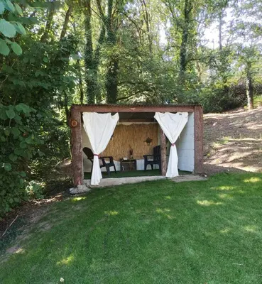 Jardin de l'établissement La pierre du bois