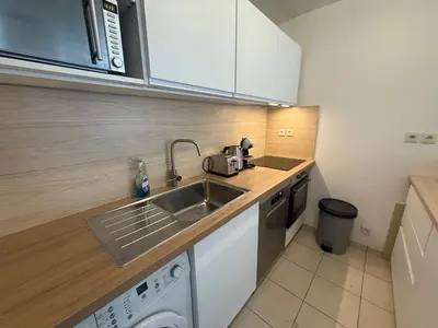 Cuisine ou kitchenette dans l'établissement Appartement deux chambres Brest centre proche Tram