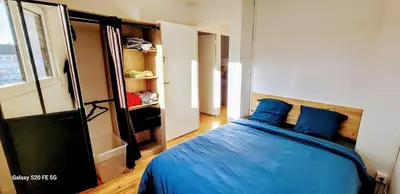 Un ou plusieurs lits dans un hébergement de l'établissement maison cosy