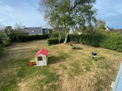 Jardin de l'établissement Maison avec jardin proche du centre et des plages
