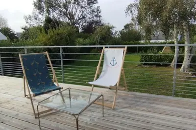 Balcon ou terrasse dans l'établissement Maison avec jardin proche du centre et des plages