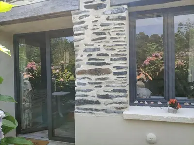 Jardin de l'établissement Penty atypique ,calme et à deux pas du centre