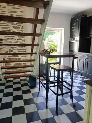 Cuisine ou kitchenette dans l'établissement Penty atypique ,calme et à deux pas du centre