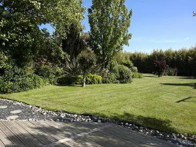 Jardin de l'établissement Stone House in Brittany near Roscoff & Beaches