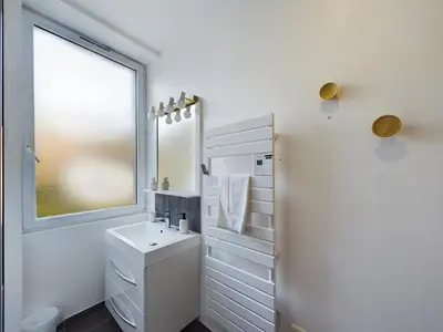 Salle de bains dans l'établissement -GARDEN - Une Oasis au coeur de Concarneau